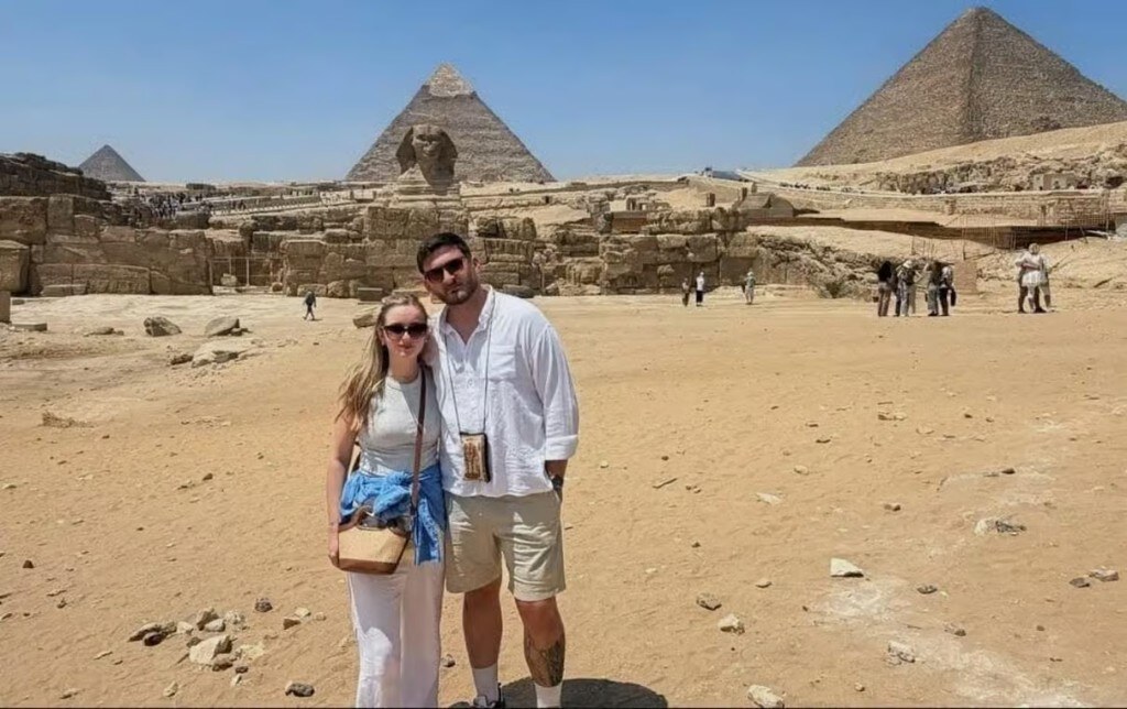 Couple at Sphinx and Pyramids