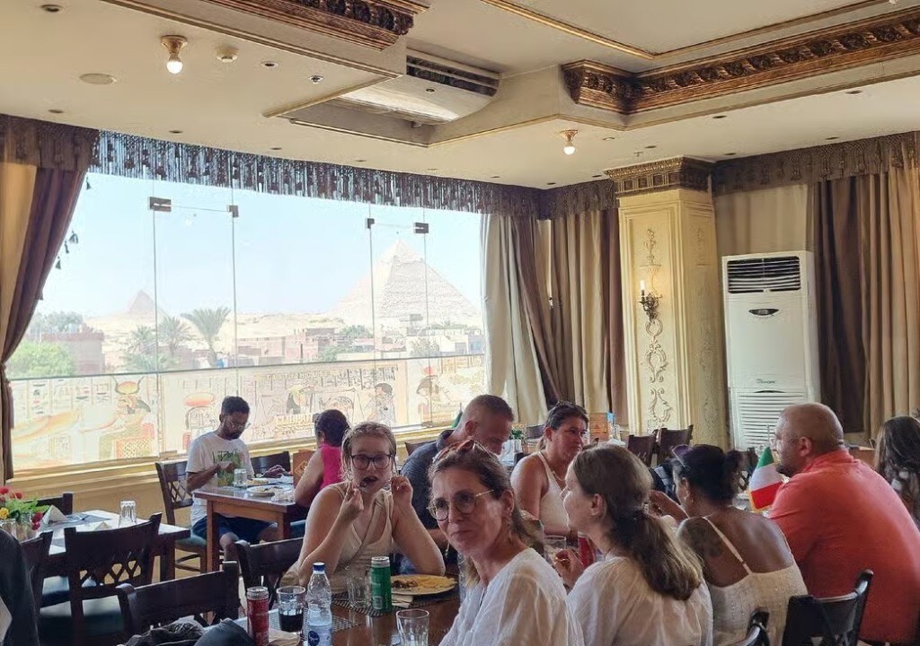 Lunch with pyramid view