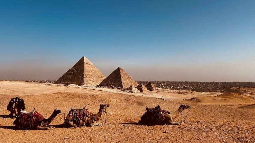 Pyramids of Giza panorama